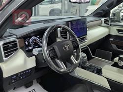 Toyota Sequoia